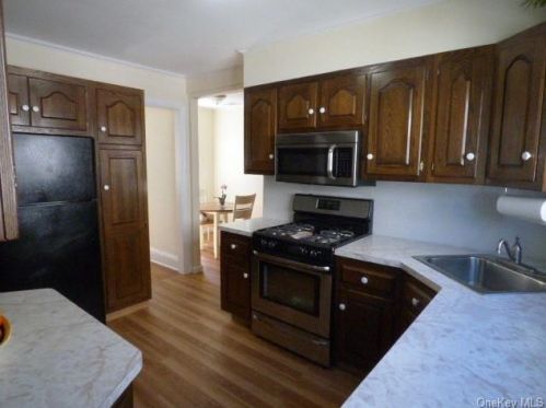 43 Jefferson Rd, Scarsdale NY  10583-6437 exterior