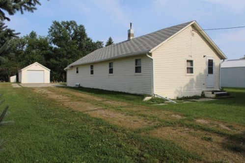 708 2nd St, Wano, ND 58433-7201