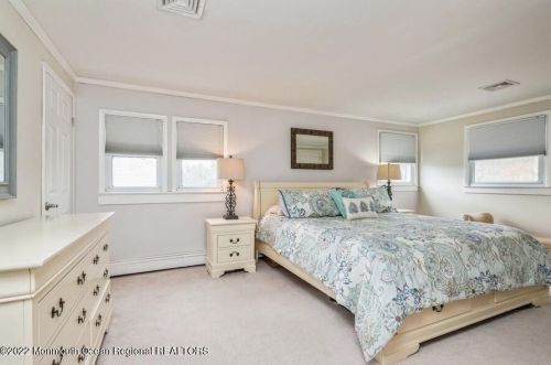 476 Jackson Ave, Bricktown NJ 08723-5162 exterior