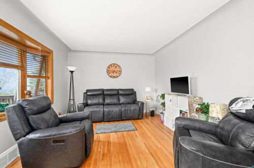 1317 Lincoln Park Dr, Duluth MN  55806-1130 exterior