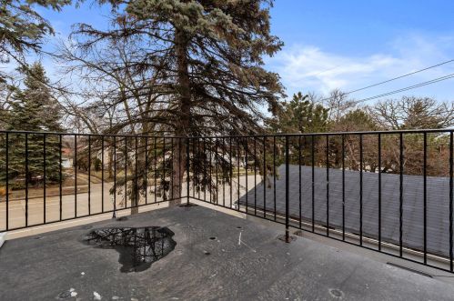 730 53rd St, Milwaukee WI  53208-3019 exterior