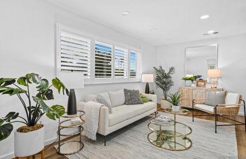 4031 Datcho Dr, San Diego CA 92117-4621 exterior