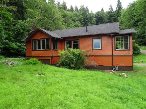 944 22nd St, Tongue Point, OR 97103-3346