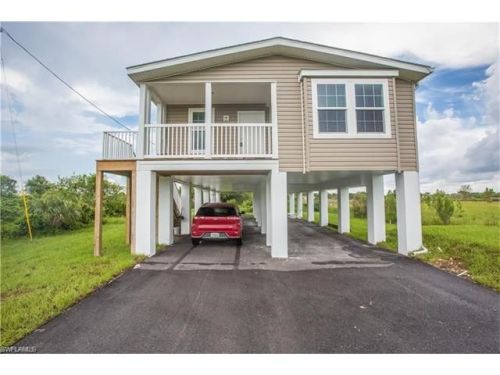 4270 68th Ave, Naples, FL 34120-2748