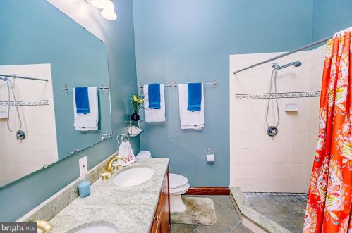 223 Meadow Dr, Yardley PA  19067-1311 exterior