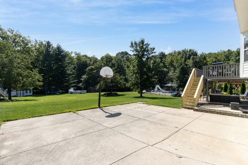 7564 Thunder Ridge Dr, Florence KY  41042-8268 exterior