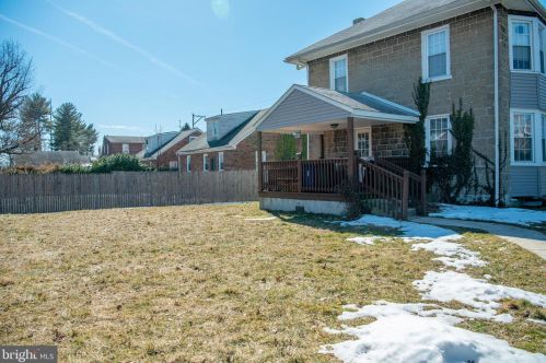 414 Fairview Rd, Woodlyn, PA 19094-1206