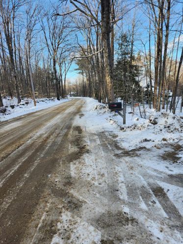 80 Quaker Rd, New Durham, NH 03855-2405