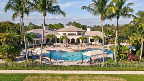 8931 Briarwood Meadow Ln, Boynton Beach FL  33473-7817 exterior