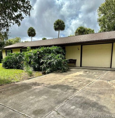 2410 Lime Tree Dr, Edgewater, FL 32141-5018