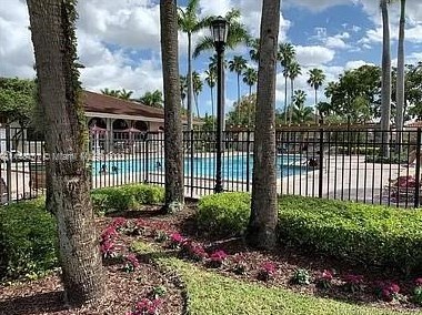 17432 63rd Ct, Hialeah FL  33015-4485 exterior