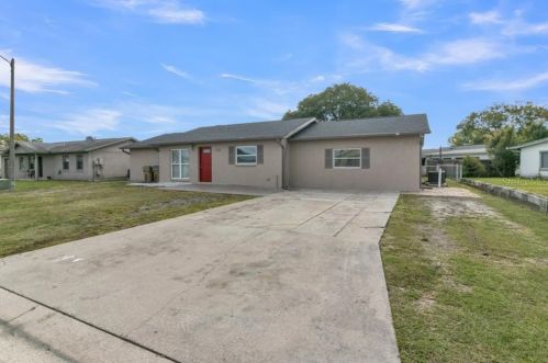 116 Hermosillo Dr, Kissimmee, FL 34743-9427