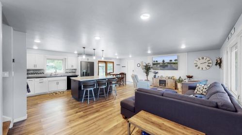 550 Harvest Rd, Green Bay, WI 54302-4825