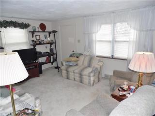 209 Duncan Station Rd, Mckeesport, PA 15135-3305