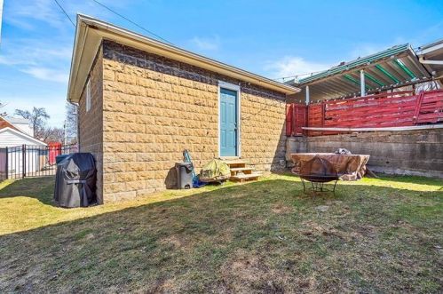 2115 Lloyd Ave, Pittsburgh PA  15218-1712 exterior