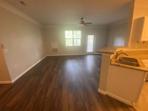 1525 Cambridge Lakes Dr, Mount Pleasant SC  29464-7300 exterior