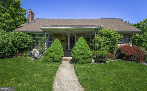 241 School Ln, Norristown, PA 19403-3137