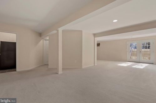 12257 Tulane Fls Dr, Bristow VA  20136-2183 exterior