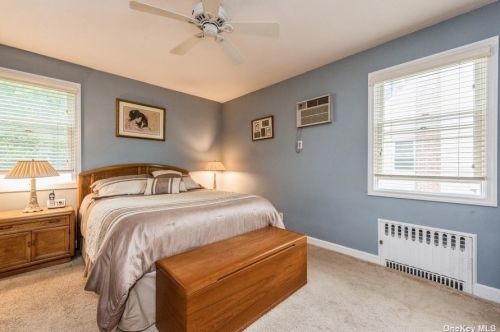 29 Croydon Dr, North Bellmore NY  11710-3054 exterior