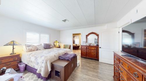 10275 Frontier Trl, Beaumont CA  92223-5475 exterior