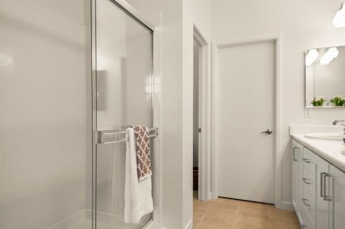 536 Manzana Pl, San Jose CA  95112-7812 exterior