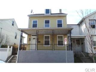 1046 Washington St, Easton, PA 18042-4171