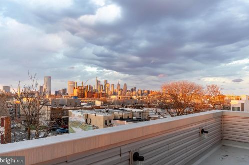1320 31st St, Philadelphia, PA 19146-3401