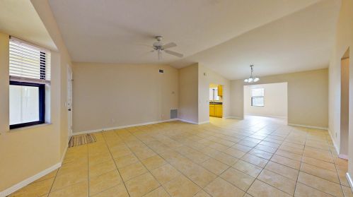 630 42nd Ave, Vero Beach FL  32968-1136 exterior