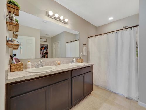 6872 Hogate Cir, Port Saint Lucie FL  34983-1341 exterior