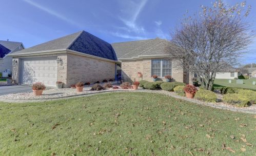 10036 Prairie Cir, Hammond, IN 46322-5524