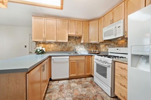 213 Hankey Farms Dr, Noblestown PA 15071-9301 exterior