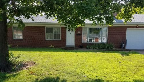104 Spring Garden Dr, Louisville, KY 40218-3734