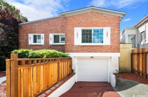 1047 Alcatraz Ave, Oakland, CA 94608-1213