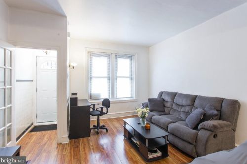 1815 Dudley St, Philadelphia PA 19145-2923 exterior