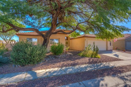 8358 Sayante Way, Tucson, AZ 85743-1403