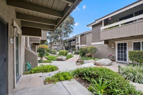 291 Streamwood, Irvine, CA 92620-1967