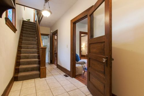 422 5th St, Oakmont, PA 15139-1625