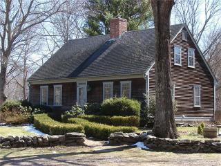402 Kenyon Rd, North Windham, CT 06247-1110