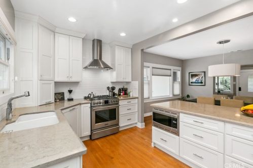 2843 6th St, Long Beach, CA 90814-1312