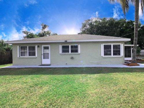 5910 Crafton Dr, Lakeland, FL 33809-3305