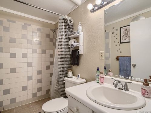 4200 Dl Ct, Englewood CO 80110-4306 exterior