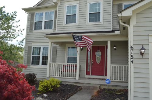 6184 Brookmeade Cir, Darbydale, OH 43123-9084