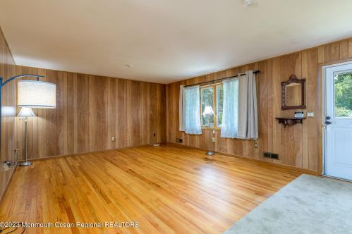 201 Midstreams Pl, Bricktown NJ 08724-3700 exterior