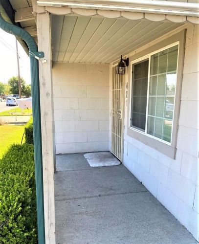 421 Olive Ct, Lodi, CA 95240-1042