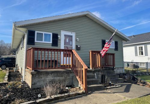 2503 Bell St, Zanesville, OH 43701-1803