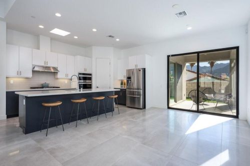 54640 Avenida Juarez, La Quinta CA  92253-3722 exterior