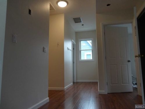 72 Brk Ave, Englewood NJ  07631-1735 exterior