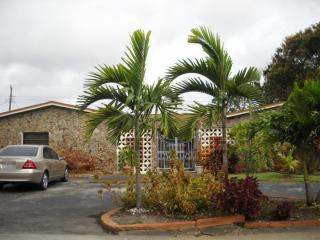 7757 Dilido Blvd, Hollywood, FL 33023-6401