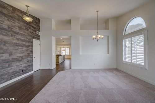 6960 Villa Hermosa, Glendale AZ  85310-5857 exterior