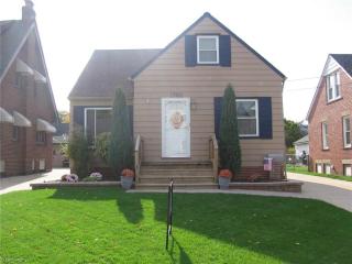 1702 Rockefeller Rd, Willowick, OH 44092-1938